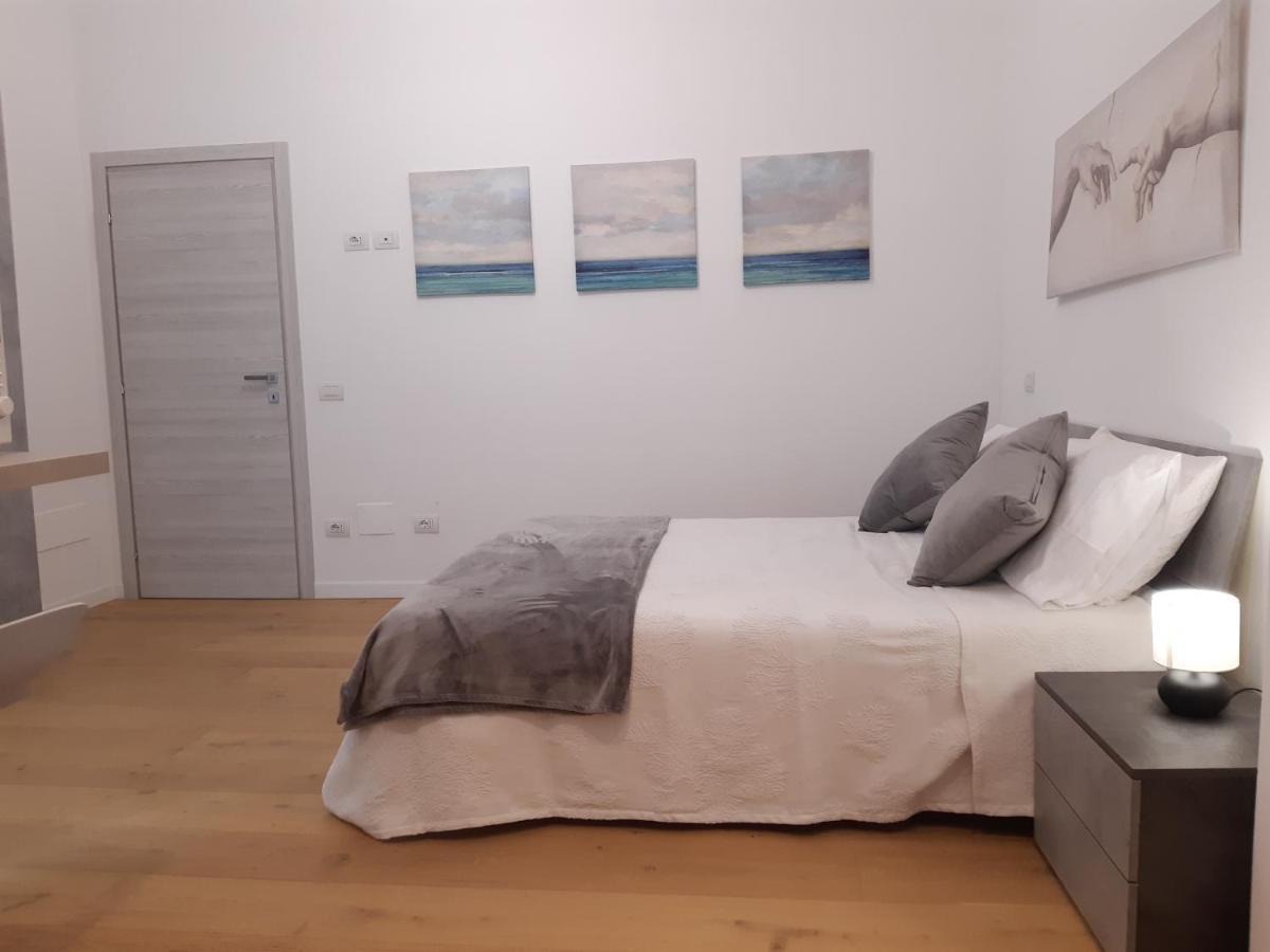Piazza Mazzini Apartment Lecce Exterior photo